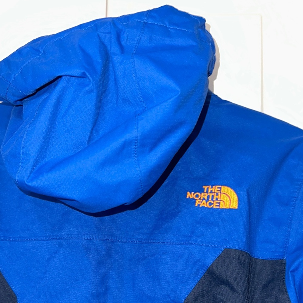 The North Face Vibrant Blue and Orange Kids' 3-1 Jacket - Picture 5 of 7